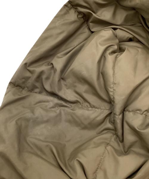 Vivienne Westwood RED LABEL（ヴィヴィアンウエストウッドレッドレーベル）Vivienne Westwood RED LABEL (ヴィヴィアンウエストウッドレッドレーベル) オーブボタンクロップドダウンジャケット ベージュ サイズ:2の古着・服飾アイテム