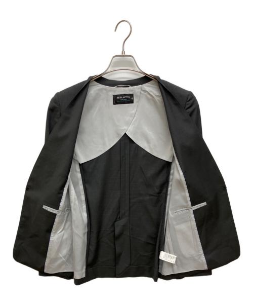 green label relaxing（グリーンレーベルリラクシング）green label relaxing (グリーンレーベルリラクシング) REDA ACTIVEノーカラーセットアップスーツ グレー サイズ:ジャケット 40　パンツ 38の古着・服飾アイテム
