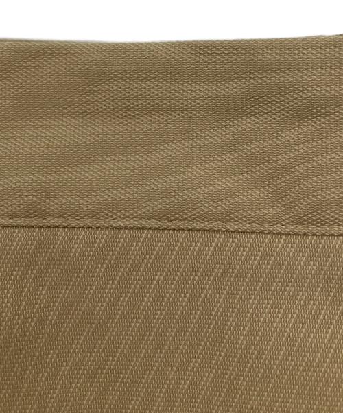 LACOSTE（ラコステ）LACOSTE (ラコステ) オックスフォードセンタークリーススラックス ブラウン サイズ:44の古着・服飾アイテム