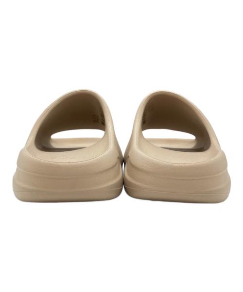 adidas（アディダス）adidas (アディダス) イージースライドサンダル ベージュ サイズ:US8の古着・服飾アイテム