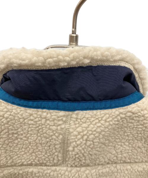 Patagonia（パタゴニア）Patagonia (パタゴニア) CLASSIC RETRO-X VEST　クラシックレトロXベスト ベージュ サイズ:Mの古着・服飾アイテム