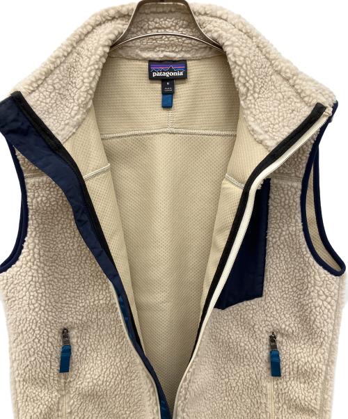 Patagonia（パタゴニア）Patagonia (パタゴニア) CLASSIC RETRO-X VEST　クラシックレトロXベスト ベージュ サイズ:Mの古着・服飾アイテム