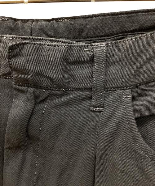 FARAH（ファーラー）FARAH (ファーラー) Two-tuck Wide Tapered Pants ネイビー サイズ:32の古着・服飾アイテム