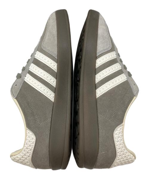 adidas Originals（アディダスオリジナル）adidas Originals (アディダスオリジナル)  Gazelle Indoor Dark Grey White/ガゼル インドア グレー/ホワイト グレー サイズ:27.5cmの古着・服飾アイテム