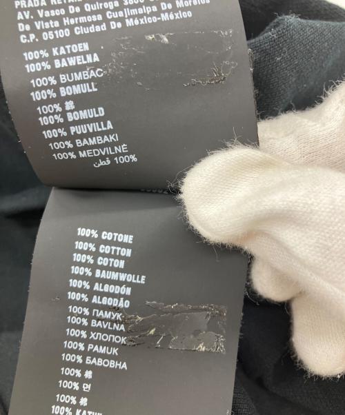 PRADA（プラダ）PRADA (プラダ) ラバーロゴ 半袖ポロシャツ ブラック サイズ:Lの古着・服飾アイテム