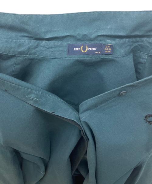 FRED PERRY（フレッドペリー）FRED PERRY (フレッドペリー) フィッシュテール ヘム シャツ ドレス シャツワンピース グリーン サイズ:36の古着・服飾アイテム