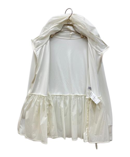 UNFILO（アンフィーロ）UNFILO (アンフィーロ) ペプラムラッシュパーカー　ジップパーカー アイボリー サイズ:Mの古着・服飾アイテム