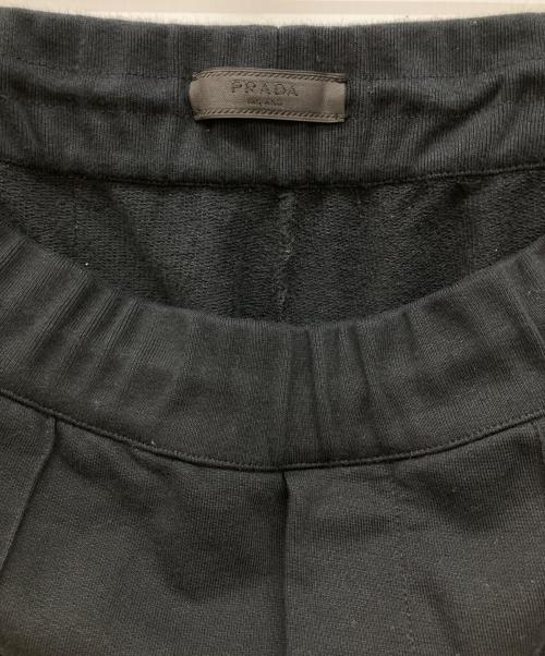 PRADA（プラダ）PRADA (プラダ) ラバーロゴスウェットイージーパンツ　SJP295 ブラック サイズ:XSの古着・服飾アイテム