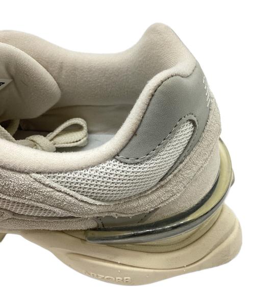 NEW BALANCE（ニューバランス）NEW BALANCE (ニューバランス) 9060 ローカットスニーカー ホワイト サイズ:27.5cmの古着・服飾アイテム