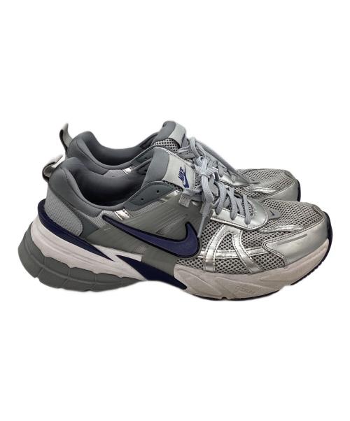 NIKE（ナイキ）NIKE (ナイキ) ローカットスニーカー V2K Run  V2Kラン ライトグレー サイズ:29の古着・服飾アイテム