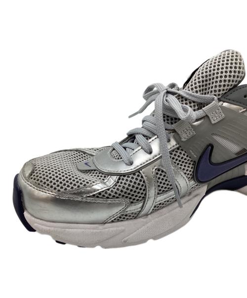 NIKE（ナイキ）NIKE (ナイキ) ローカットスニーカー V2K Run  V2Kラン ライトグレー サイズ:29の古着・服飾アイテム