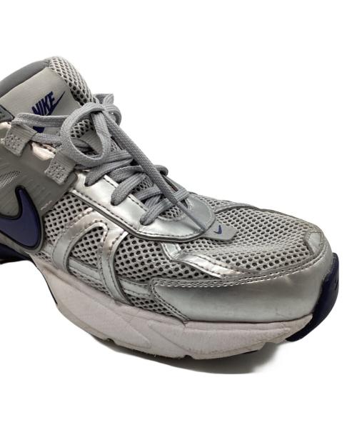 NIKE（ナイキ）NIKE (ナイキ) ローカットスニーカー V2K Run  V2Kラン ライトグレー サイズ:29の古着・服飾アイテム