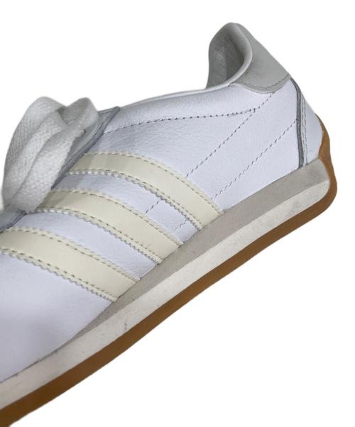 adidas（アディダス）adidas (アディダス) カントリー OG / Country OG　ローカットスニーカー ホワイト サイズ:22.5の古着・服飾アイテム