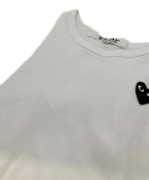 PLAY COMME des GARCONS（プレイコムデギャルソン）PLAY COMME des GARCONS (プレイコムデギャルソン) HEART TEE　ワンポイントＴシャツ ホワイト サイズ:XSの古着・服飾アイテム