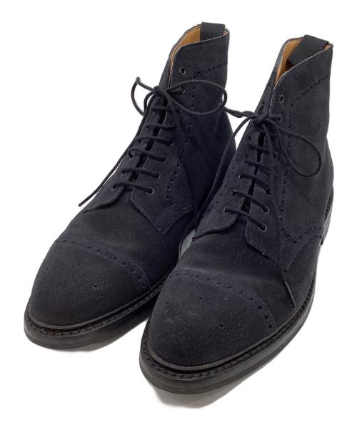 Crockett & Jones（クロケット＆ジョーンズ）Crockett & Jones (クロケット＆ジョーンズ) DUNDEE ダンディーカントリーブーツ　スエードメダリオンブーツ ネイビー サイズ:7 1/2の古着・服飾アイテム