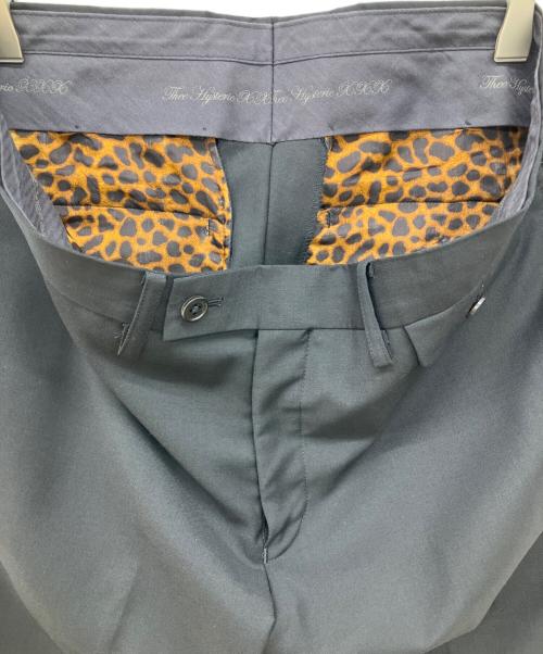 Thee Hysteric XXX（ジィ ヒステリックトリプルエックス）Thee Hysteric XXX (ジィ ヒステリックトリプルエックス) センタープレス レオパード柄スラックス ブラック サイズ:Mの古着・服飾アイテム