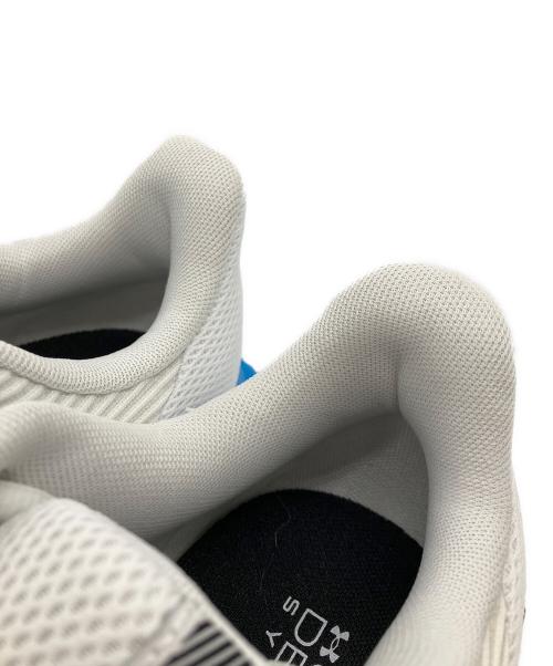 UNDER ARMOUR（アンダーアーマー）UNDER ARMOUR (アンダーアーマー) UAチャージド スピード スウィフト ホワイト サイズ:25㎝の古着・服飾アイテム