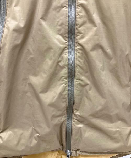 NANGA（ナンガ）NANGA (ナンガ) URBAN RESEARCH (アーバンリサーチ) iD AURORA 3LAYER DOWN　オーロラ ダウンジャケット ベージュ サイズ:Mの古着・服飾アイテム