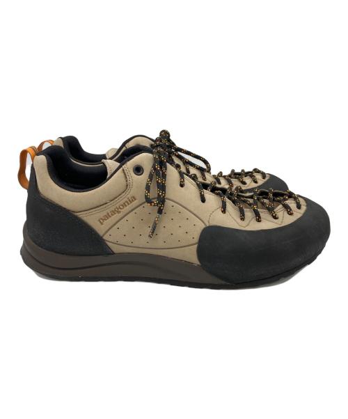 Patagonia（パタゴニア）Patagonia (パタゴニア) トレッキングシューズ　クラッグマスター ベージュ サイズ:UK９の古着・服飾アイテム