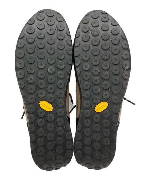 Patagonia（パタゴニア）Patagonia (パタゴニア) トレッキングシューズ　クラッグマスター ベージュ サイズ:UK９の古着・服飾アイテム