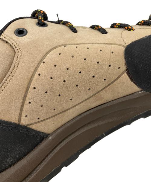 Patagonia（パタゴニア）Patagonia (パタゴニア) トレッキングシューズ　クラッグマスター ベージュ サイズ:UK９の古着・服飾アイテム