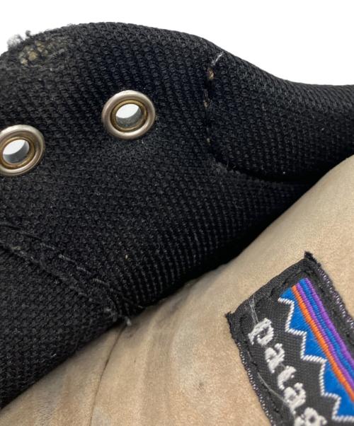 Patagonia（パタゴニア）Patagonia (パタゴニア) トレッキングシューズ　クラッグマスター ベージュ サイズ:UK９の古着・服飾アイテム