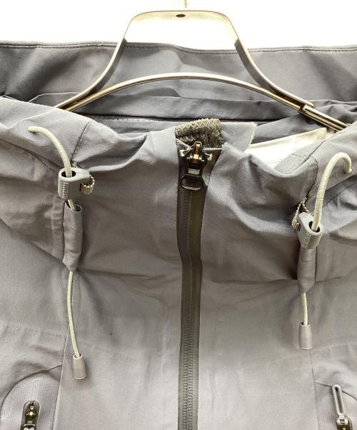 DESCENTE ALLTERRAIN（デザイント オルテライン）DESCENTE ALLTERRAIN (デザイント オルテライン) シェルジャケット　ナイロンジャケット ブルー サイズ:Lの古着・服飾アイテム