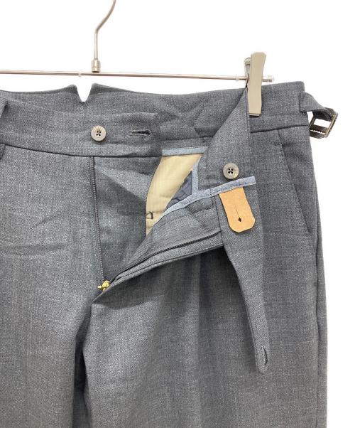 BERWICH（ベルウィッチ）BERWICH (ベルウィッチ) SCOTCHスコッチ ウォッシャブルストレッチウールサージ2インプリーツクロップドパンツ グレー サイズ:48の古着・服飾アイテム