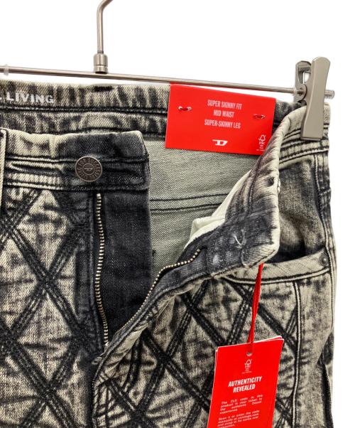 DIESEL（ディーゼル）DIESEL (ディーゼル) ダイヤモンドパターン デニムパンツ グレー サイズ:63.5cm (W25) 未使用品の古着・服飾アイテム