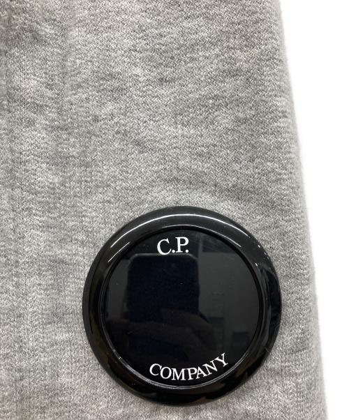 C.P COMPANY（シーピーカンパニー）C.P COMPANY (シーピーカンパニー) Light Fleece Zipped Hoodie　ライトフリースジップフーディ　パーカー グレー サイズ:XLの古着・服飾アイテム