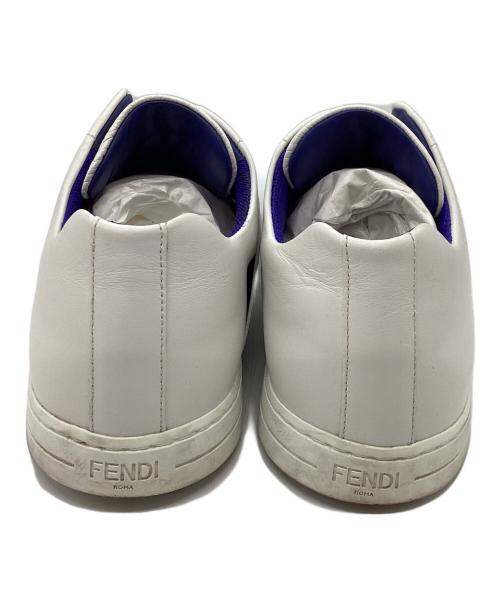 FENDI（フェンディ）FENDI (フェンディ) 7E1198　ロゴクロスバンドローカットスニーカー ホワイト サイズ:6　25～25.5相当の古着・服飾アイテム