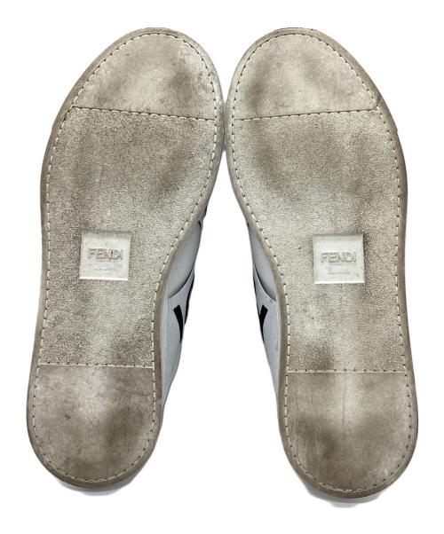 FENDI（フェンディ）FENDI (フェンディ) 7E1198　ロゴクロスバンドローカットスニーカー ホワイト サイズ:6　25～25.5相当の古着・服飾アイテム