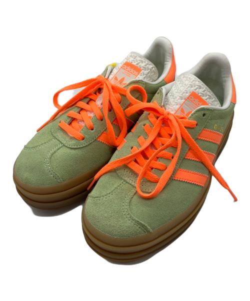 adidas（アディダス）adidas (アディダス) ガゼルボールド / Gazelle Bold　ローカットスニーカー グリーン×オレンジ サイズ:23.5の古着・服飾アイテム