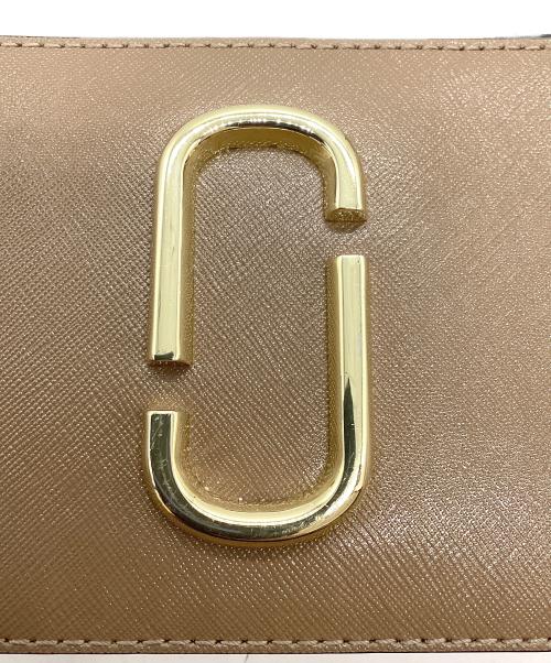 MARC JACOBS（マークジェイコブス）MARC JACOBS (マークジェイコブズ) スナップショット　ショルダーバッグ ブラウンの古着・服飾アイテム