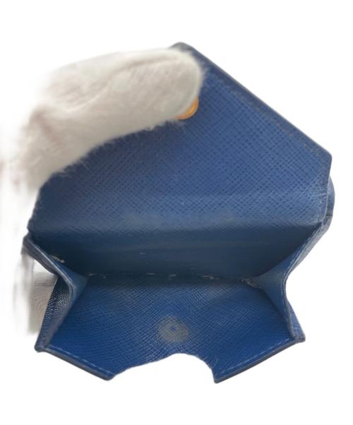 PRADA（プラダ）PRADA (プラダ) サフィアーノ　メタルロゴ　ミニウォレット　3つ折り財布 ブルーの古着・服飾アイテム