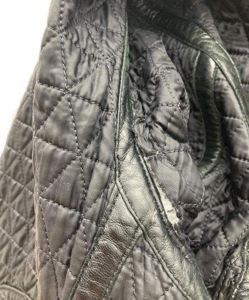 ARMANI COLLEZIONI（アルマーニ コレツィオーニ）ARMANI COLLEZIONI (アルマーニ コレツィオーニ) キルティング ラムレザージャケット ブラック サイズ:48の古着・服飾アイテム