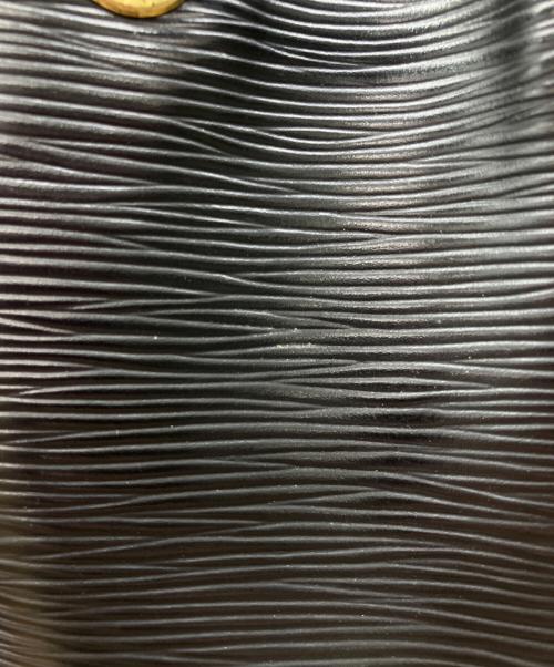 LOUIS VUITTON（ルイ ヴィトン）LOUIS VUITTON (ルイ ヴィトン) エピ ノエ ショルダーバッグ レザー ノワール ブラックの古着・服飾アイテム