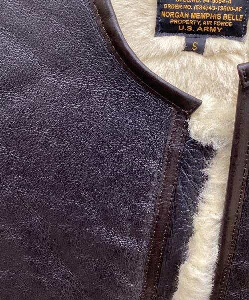 MORGAN MEMPHIS BELLE（モーガン メンフィス ベル）MORGAN MEMPHIS BELLE (モーガン メンフィス ベル) D-1ムートンベスト ブラウン サイズ:Ｓの古着・服飾アイテム