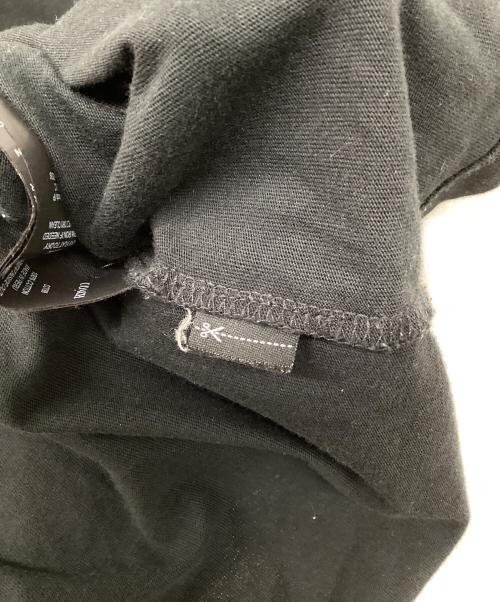 COACH（コーチ）COACH (コーチ) シグネチャー ロング スリーブ Tシャツ ブラック サイズ:Ｓの古着・服飾アイテム