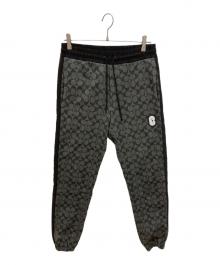 COACH（コーチ）の古着「シグネチャー ジョガーパンツ」｜ブラック
