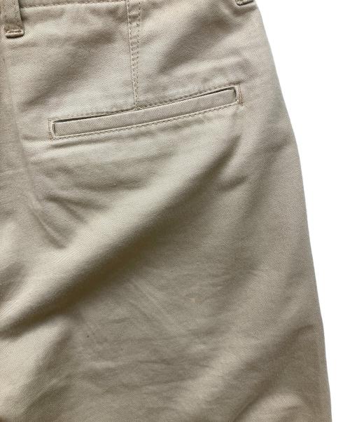 THE BLUEST OVERALLS（ザ ブルーエスト オーバーオールズ）THE BLUEST OVERALLS (ザ ブルーエスト オーバーオールズ) CHINOS チノパンツ ベージュ サイズ:32の古着・服飾アイテム