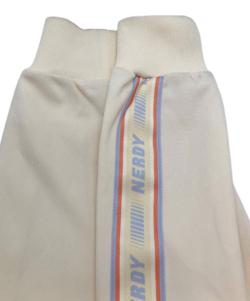 NERDY（ノルディ）NERDY (ノルディ) セットアップ ベージュ サイズ:Sの古着・服飾アイテム