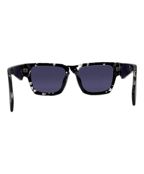 PRADA（プラダ）PRADA (プラダ) シンボルサングラス ブラック×パープル サイズ:54□19-145の古着・服飾アイテム