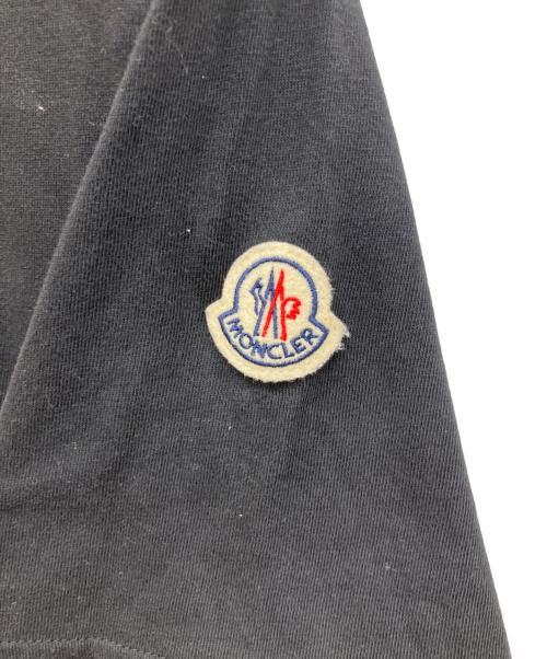 MONCLER（モンクレール）MONCLER (モンクレール) フロントロゴワッペンTシャツ ブラック サイズ:Mの古着・服飾アイテム