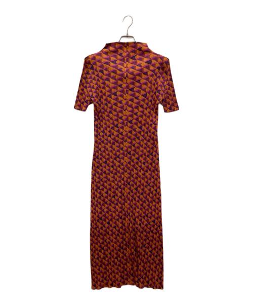 PLEATS PLEASE（プリーツプリーズ）PLEATS PLEASE (プリーツプリーズ) ジオメトリックプリントプリーツハイネックワンピース 幾何学柄プリーツ半袖ワンピース オレンジ サイズ:3の古着・服飾アイテム