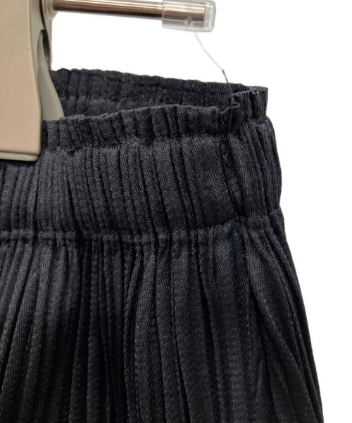 PLEATS PLEASE（プリーツプリーズ）PLEATS PLEASE (プリーツプリーズ) 幾何柄プリーツボリュームスカート ブラック サイズ:5の古着・服飾アイテム
