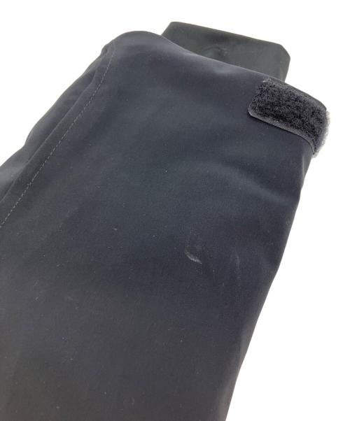 J. LINDEBERG（ジェイリンドバーグ）J. LINDEBERG (ジェイリンドバーグ) モーフィットジャケット スキーウェア　ジップアップナイロンジャケット ブラック サイズ:FREEの古着・服飾アイテム