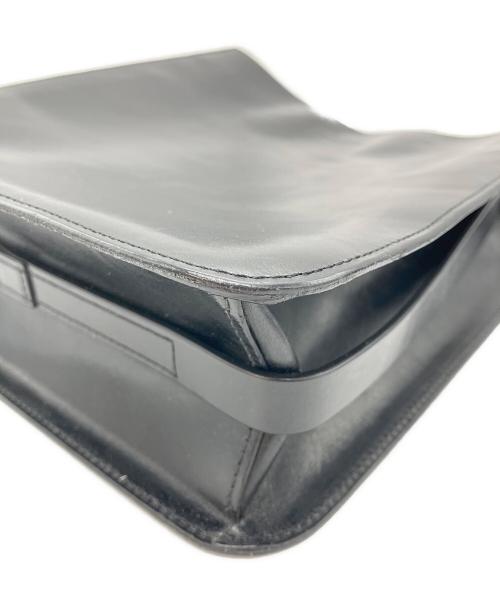 SLOW（スロウ）SLOW (スロウ) bonoスクエアショルダーバッグ ブラックの古着・服飾アイテム