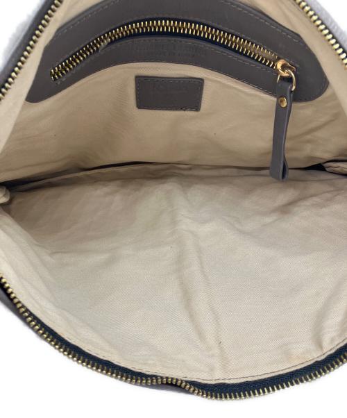 IO PELLE per ear（イオペレ）IO PELLE per ear (イオペレ) ショルダーバッグ ブラウンの古着・服飾アイテム