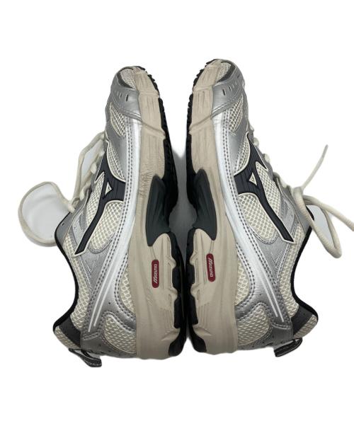 MIZUNO（ミズノ）MIZUNO (ミズノ) MXR　ローカットスニーカー シルバー サイズ:24の古着・服飾アイテム